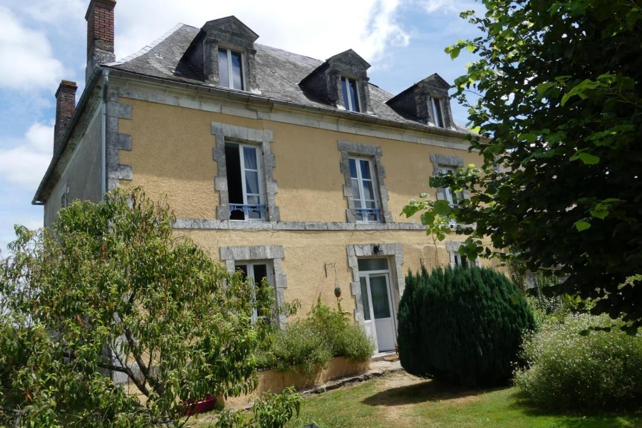 Maison Du Cheval Chalais  Exterior photo